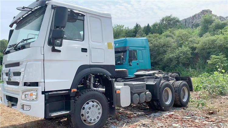 Howo 371hp 8x4 Dump Truck and Truck Tractor for Sale in Nigeria