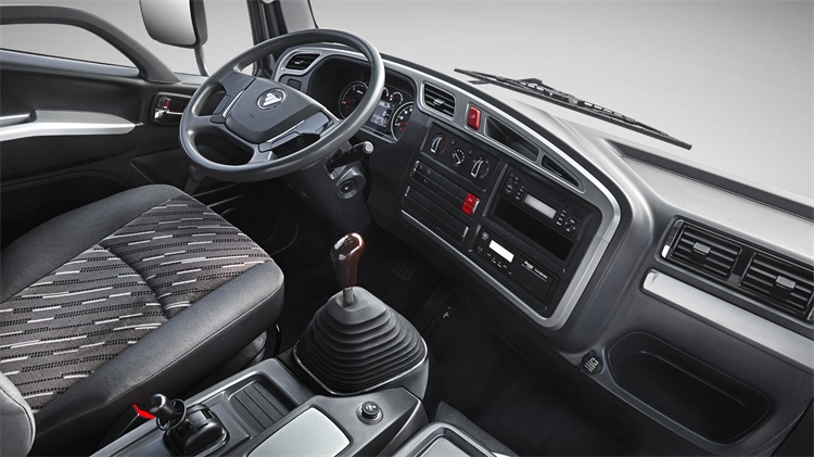 Foton EST-M Cargo Box Truck for Sale In Nigeria