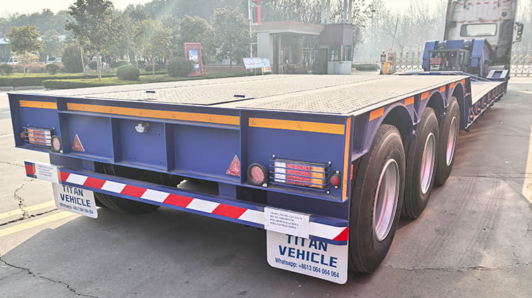 Tri Axle Detachable Lowboy Trailers for Sale in Nigeria