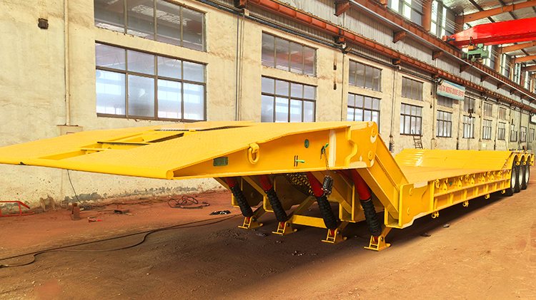 3 Axle Folding Neck Lowboy for Sale in Nigeria